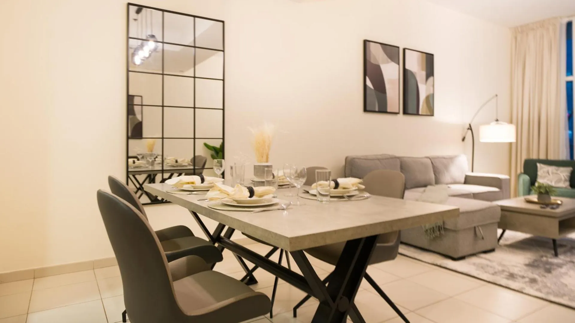 Easygo - Spacious Luxury1Br Apartment In Bay Square 9 Dubai 0*,